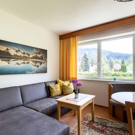 Appartementhaus Bergland Obsteig Eksteriør billede