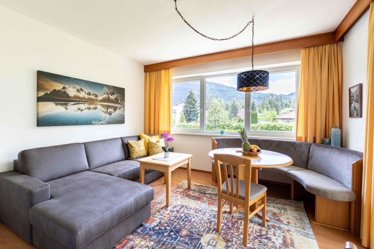 Appartementhaus Bergland Obsteig Eksteriør billede