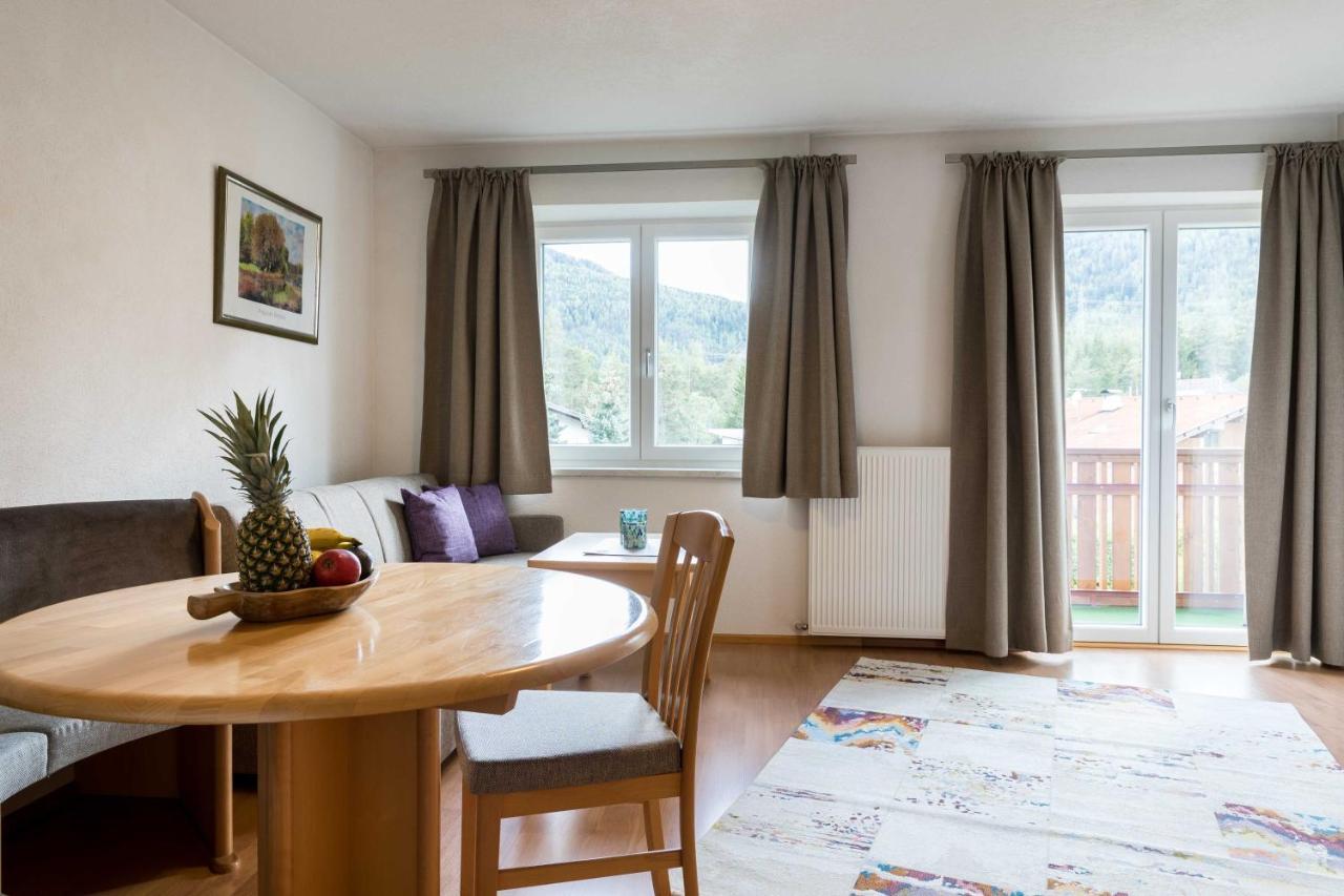 Appartementhaus Bergland Obsteig Eksteriør billede