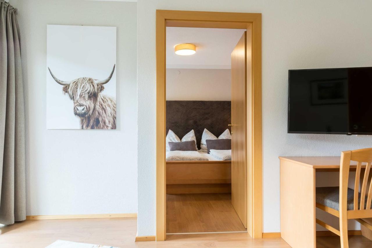 Appartementhaus Bergland Obsteig Eksteriør billede